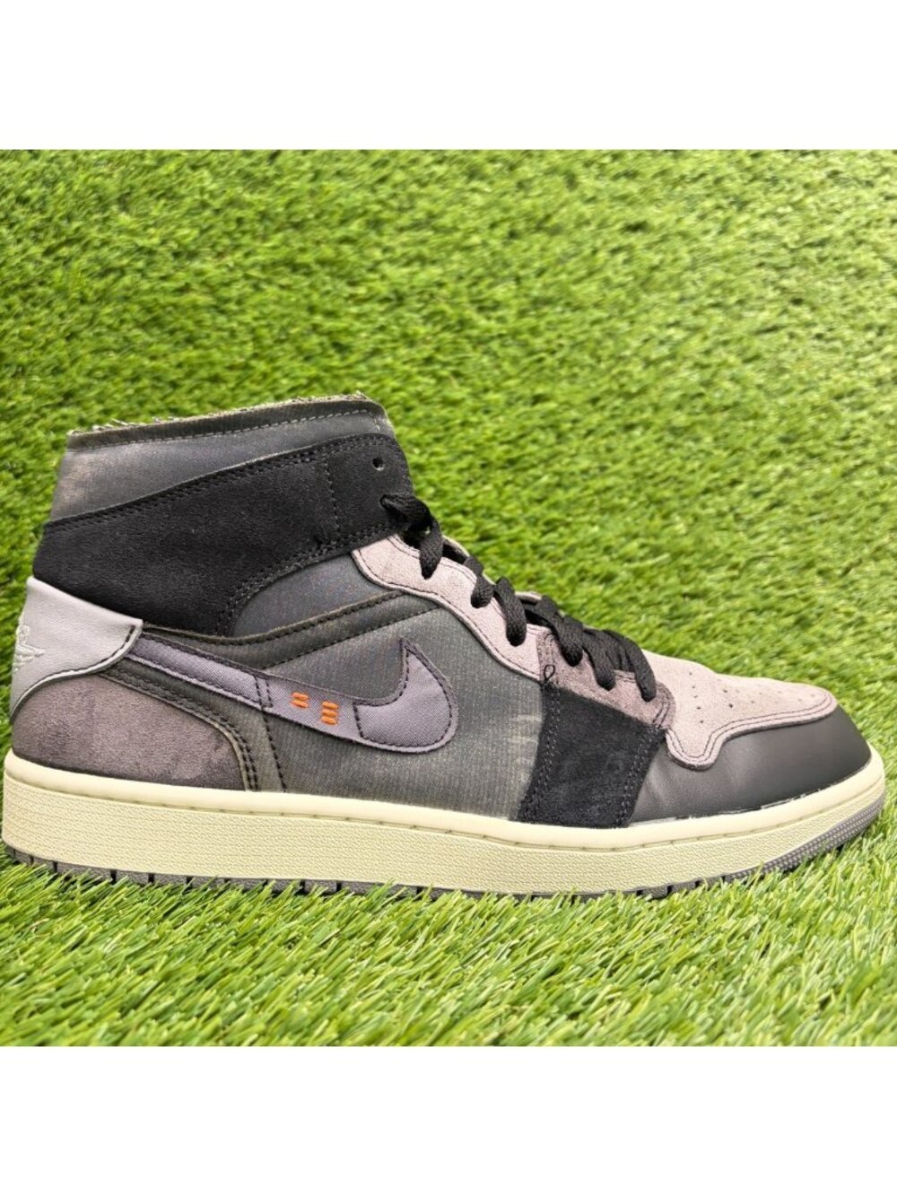 Nike Air Jordan 1 Mid SE Craft Mens Size 12 Black Gray Basketball Shoes Sneakers
